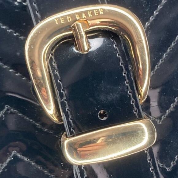 Ted Baker London Black Patent PVC Quilted Gold Logo Zip Buckle Agathis Bag Purse - Picture 11 of 11